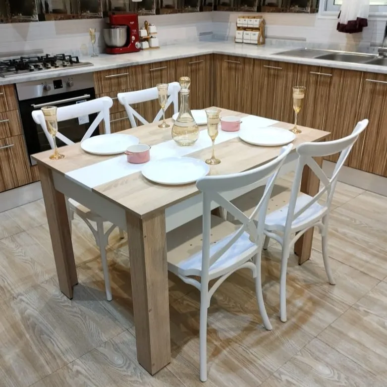 Table avec 4 Chaises